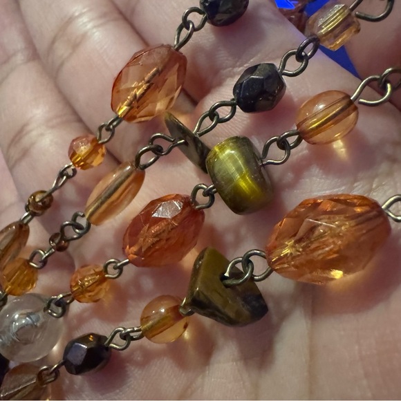 ⚜️3 for $30⚜️ Vintage Amber Coloured Station Necklace (Tiger Eye Glass Acrylic) - Picture 11 of 13